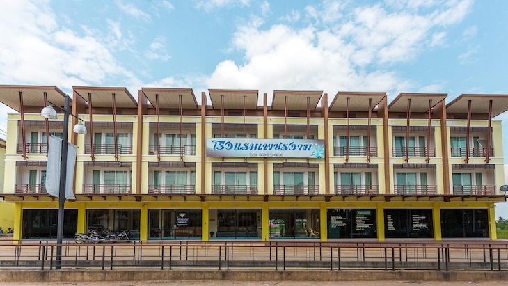 Gallery - Phet Ngam Hotel