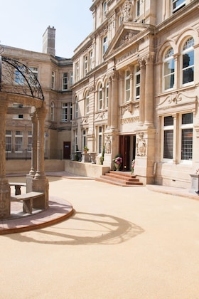 Gallery - The Coal Exchange Hotel
