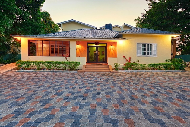 Gallery - Shirley Retreat Hotel