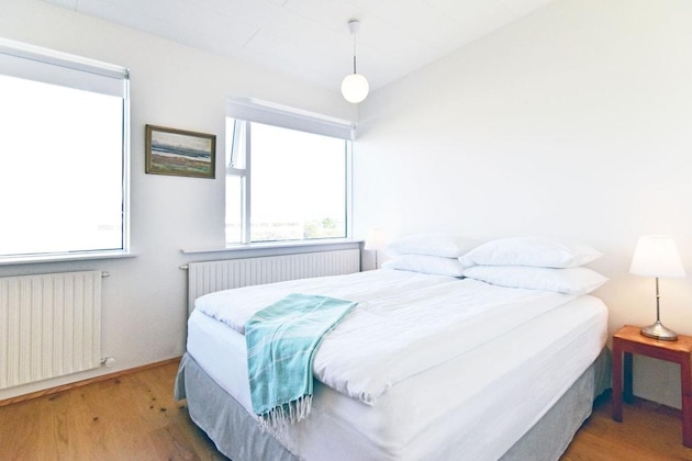 Gallery - Nes Residence