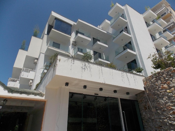 Gallery - Vila Alvin Apartments
