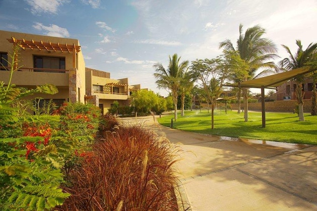 Gallery - Golden Tulip Sharma Resort