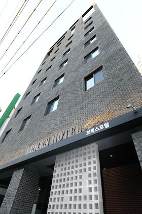 Gallery - Bricks Hotel