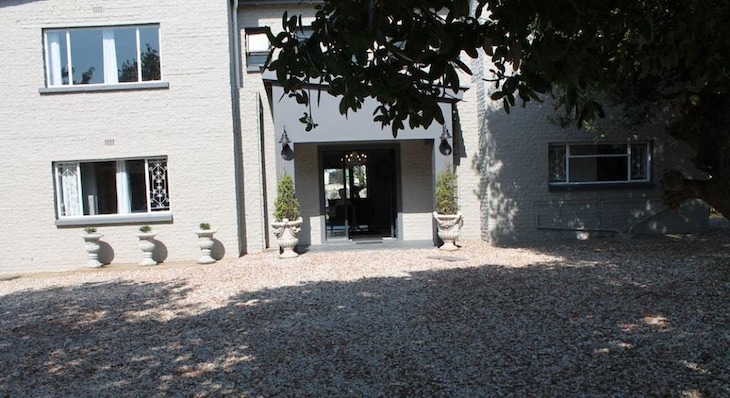 Gallery - Villa Petit