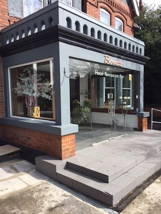 Gallery - Bennetts Hotel