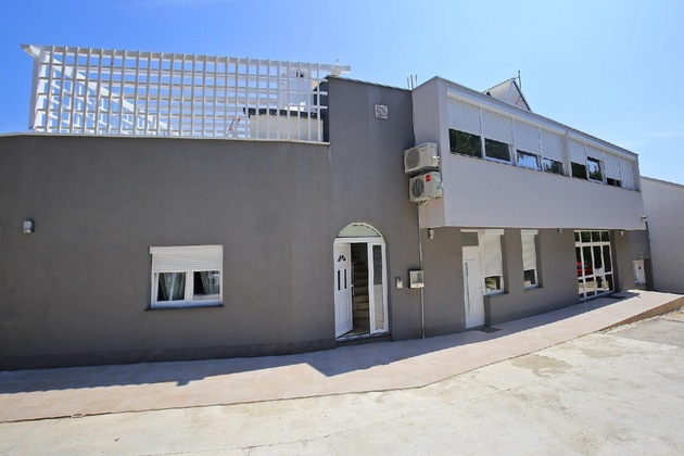 Gallery - Deluxe Mkc Apartments