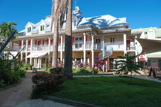 Gallery - Village Creole