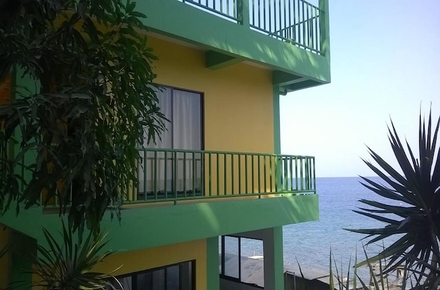 Gallery - Meaco Hotel - Anilao