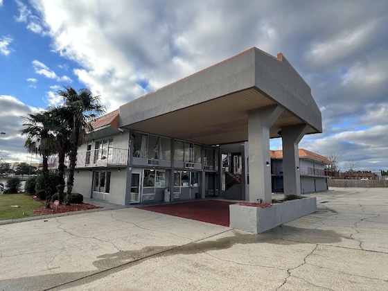 Gallery - Western Motel By Oyo Hattiesburg
