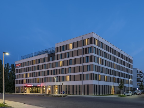 Gallery - Hampton By Hilton Freiburg