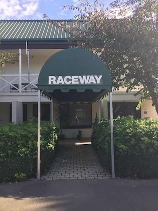 Gallery - Raceway Motel