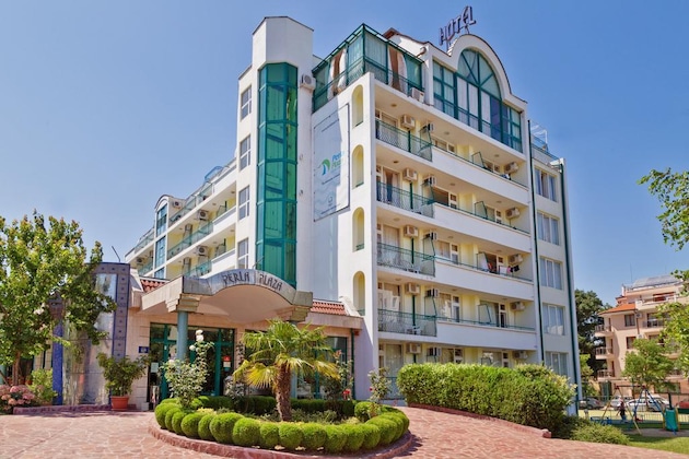 Gallery - Perla Plaza