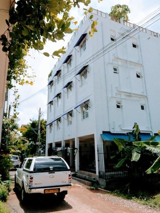 Gallery - Queens Park Apartment