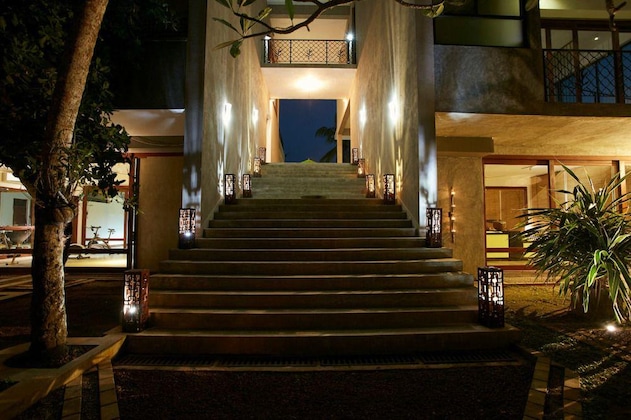 Gallery - Kambura Villa
