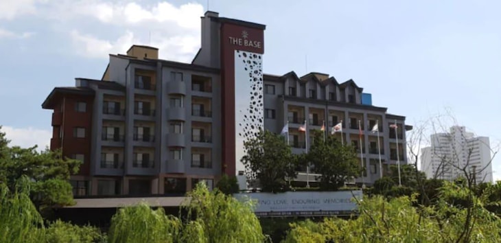 Gallery - Hotel The Base