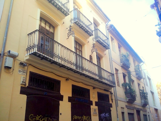 Gallery - Uptown Apartments