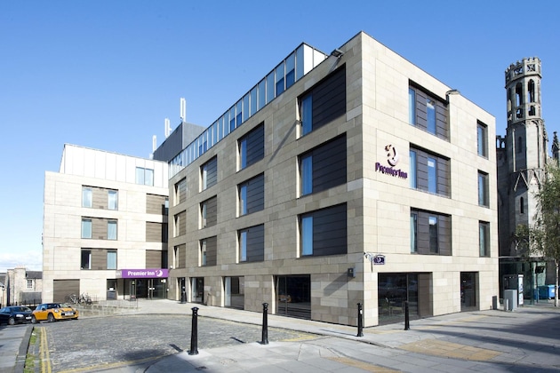 Gallery - Premier Inn Edinburgh Cc (York Place)