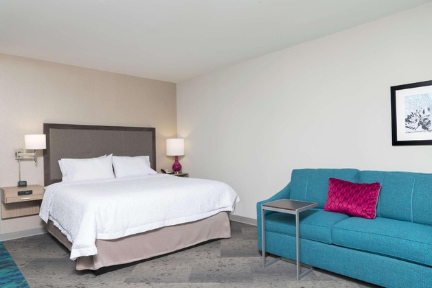 Gallery - Hampton Inn & Suites Chicago Schaumburg