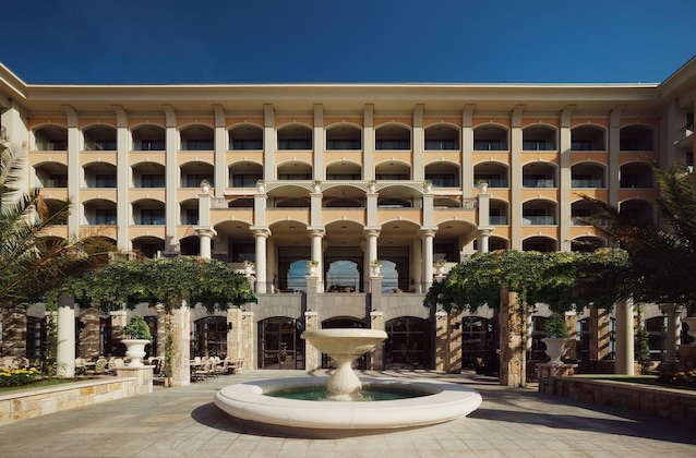 Gallery - Astor Garden Hotel
