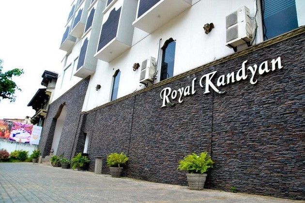 Gallery - Royal Kandyan