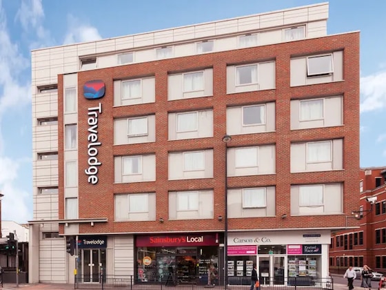 Gallery - Travelodge Maidenhead Central