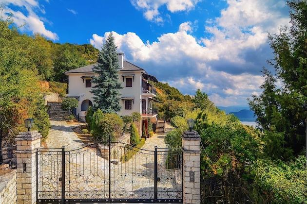 Gallery - Infinity Villa Ioannina