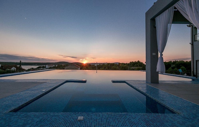Gallery - Villa Toma - Private Estate