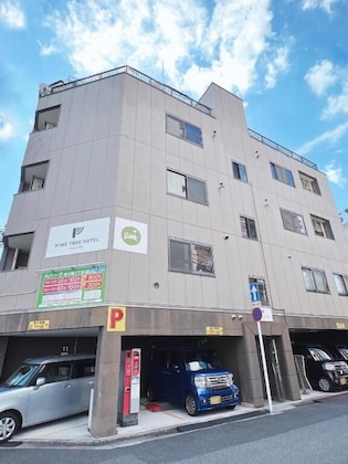 Gallery - Pine Tree Hotel