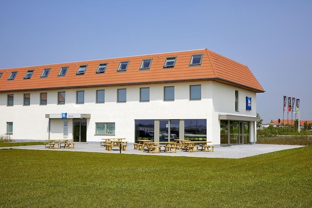 Gallery - Ibis Budget Oostende Airport