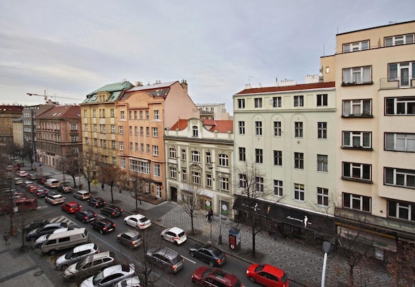Gallery - Elizabeth Suites