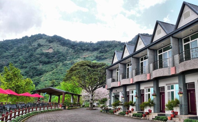 Gallery - Mountain Lodge