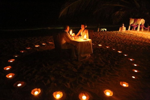 Gallery - Arcade Beach Hotel