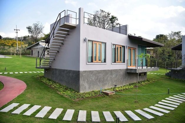 Gallery - Chevin Khaoyai