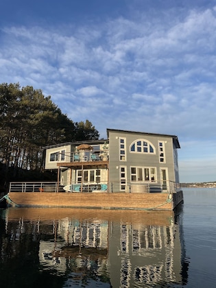 Gallery - Floating Villa Bergen