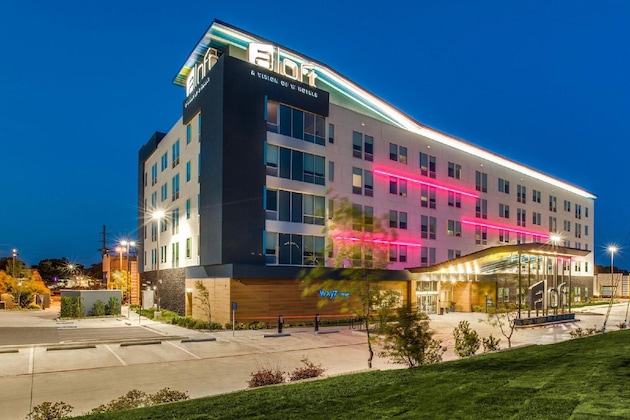 Gallery - Aloft Dallas Arlington Entertainment District