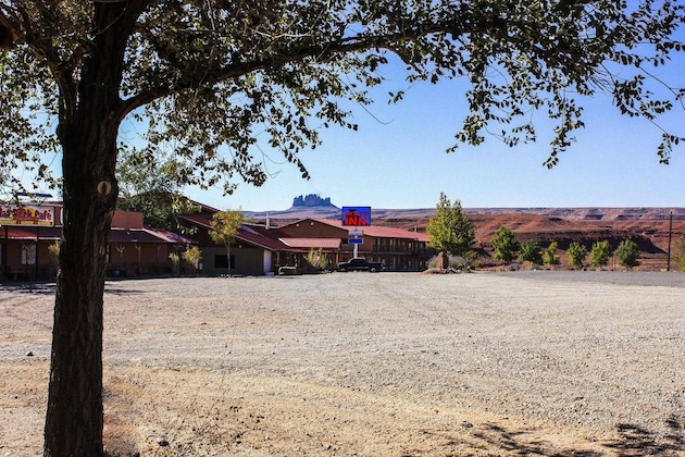 Gallery - Hat Rock Inn