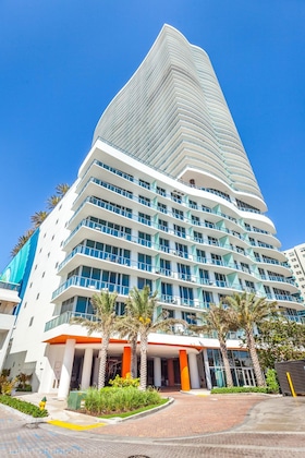 Gallery - Hyde Beach Private Suites