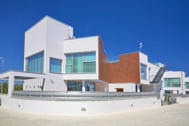 Gallery - Sunrise Seaview Villas