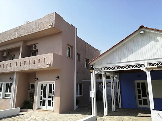 Gallery - Evina Rooms & Suites