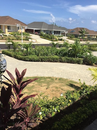 Gallery - Ocho Rios Tranquility At Coolshade Vii