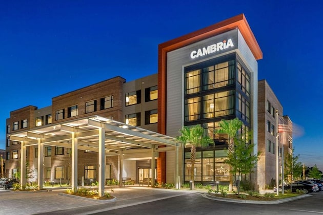Gallery - Cambria Hotel Charleston Riverview