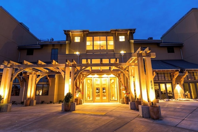 Gallery - The Lodge At Columbia Point