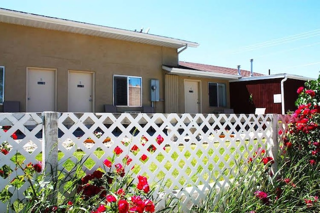 Gallery - Bybee S Steppingstone Motel