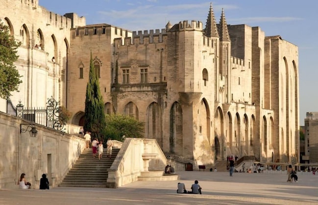 Gallery - Camping Du Pont D'avignon