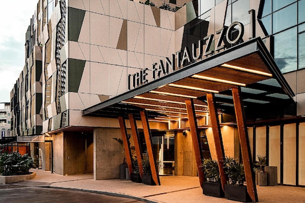 Gallery - Crystalbrook Vincent