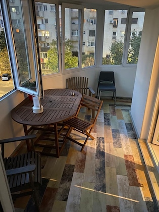 Gallery - Green Apartment No 14