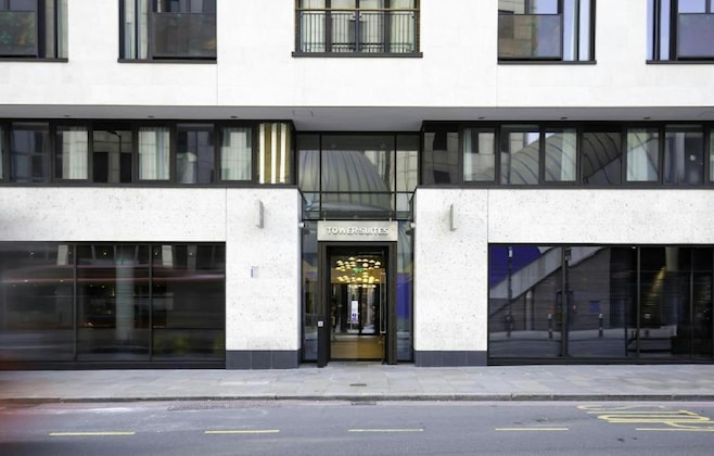 Gallery - Tower Suites Hotel By Blue Orchid