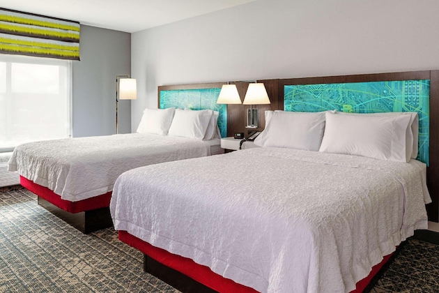 Gallery - Hampton Inn & Suites Pittsburgh New Stanton