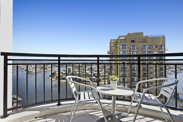 Gallery - Ocean & Riverview At Chevron Renaissance