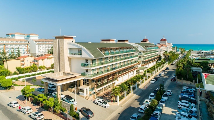 Gallery - Crystal Waterworld Resort & Spa